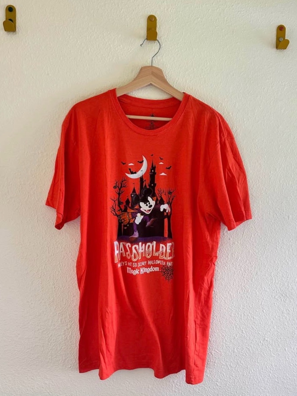 Walt Disney World Passholder Halloween Tee - XL
